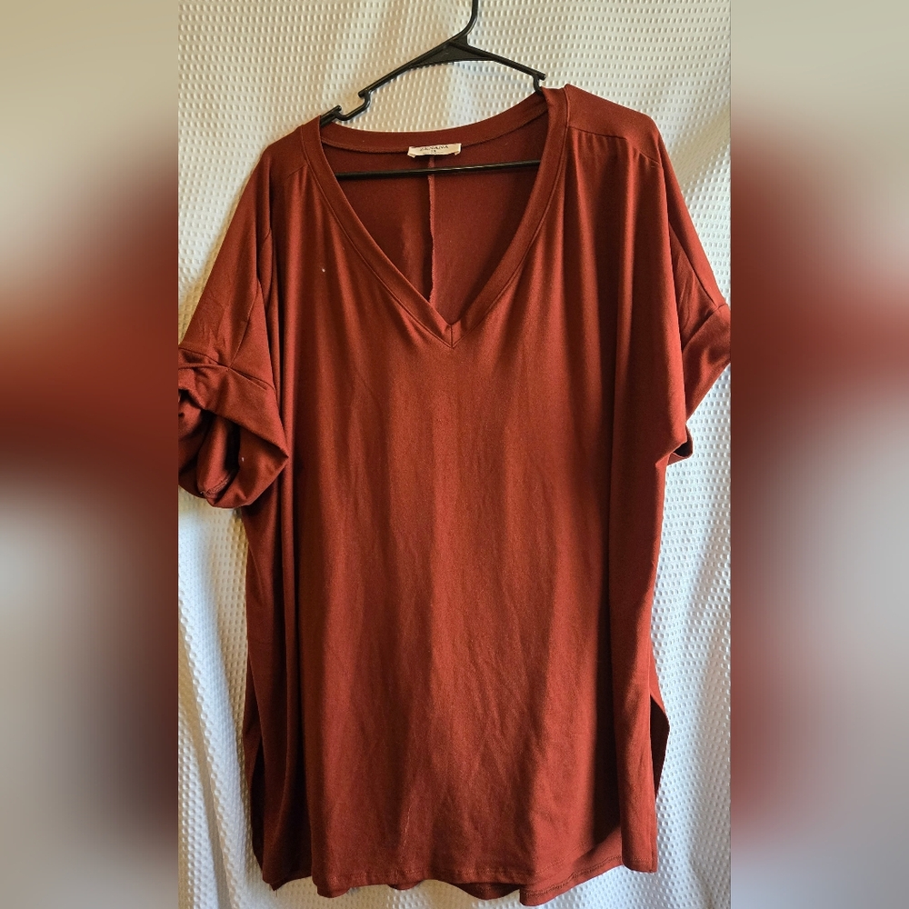 Zenana Outfitters Brown V-Neck Tee